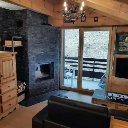 Cozy With Rhone Valley View