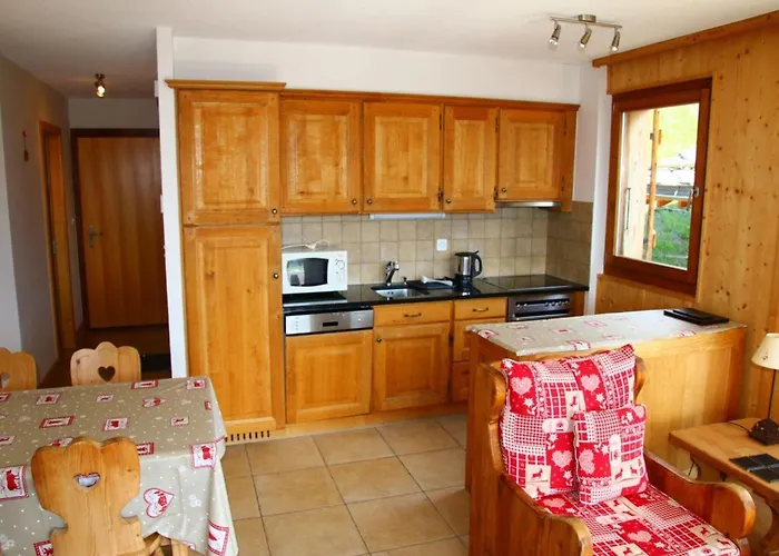 Cozy With Rhone Valley View *